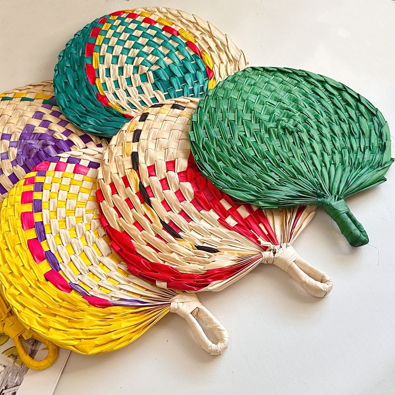 مروحة يدوية صينية الطراز مصنوع - مراجعة Art Craft Leaves وسعره